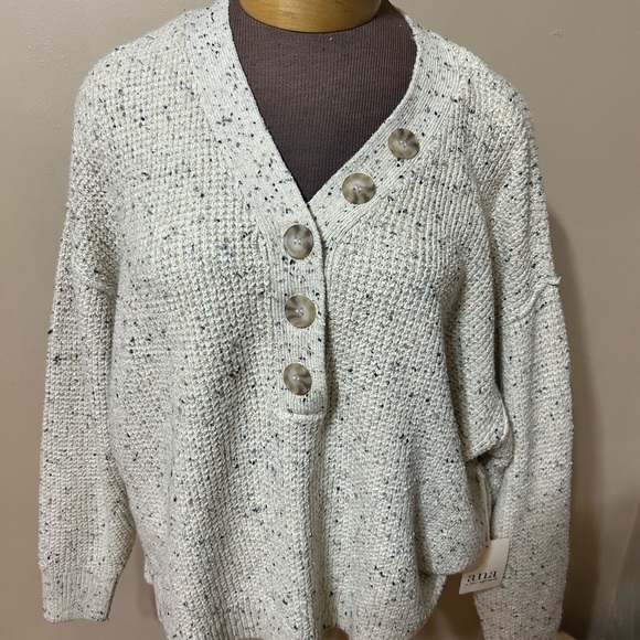 a.n.a Women’s Cozy  Y Neck Long Sleeve Pullover Chunky Knit Sweater Size 2X - Picture 3 of 12